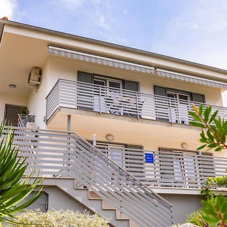 Apartments Pivas Malinska Ngoại thất bức ảnh